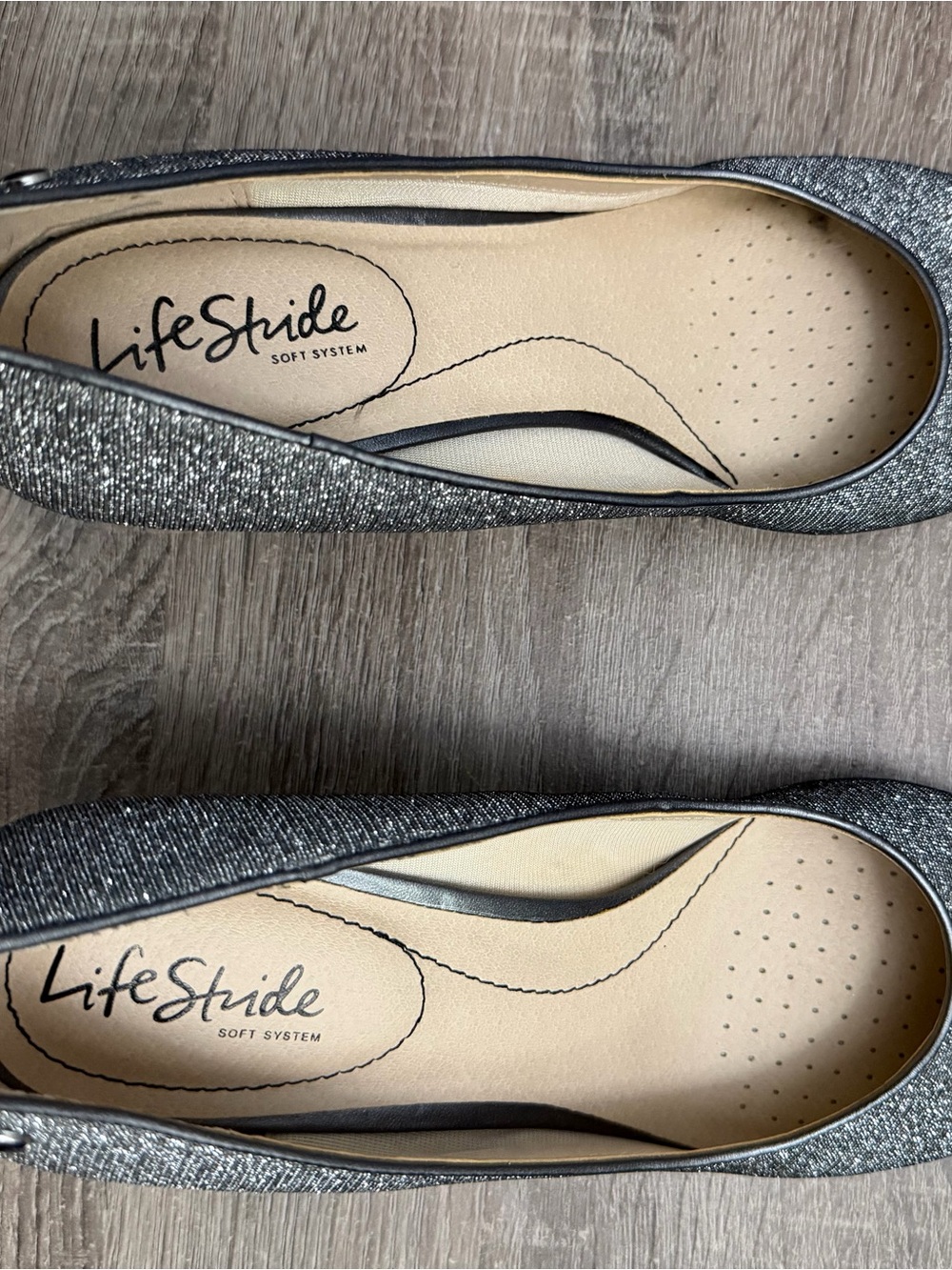 NWT Life Stride|Silver Glitter Mid-Heel Pump|Size 8.5 - Picture 3 of 8